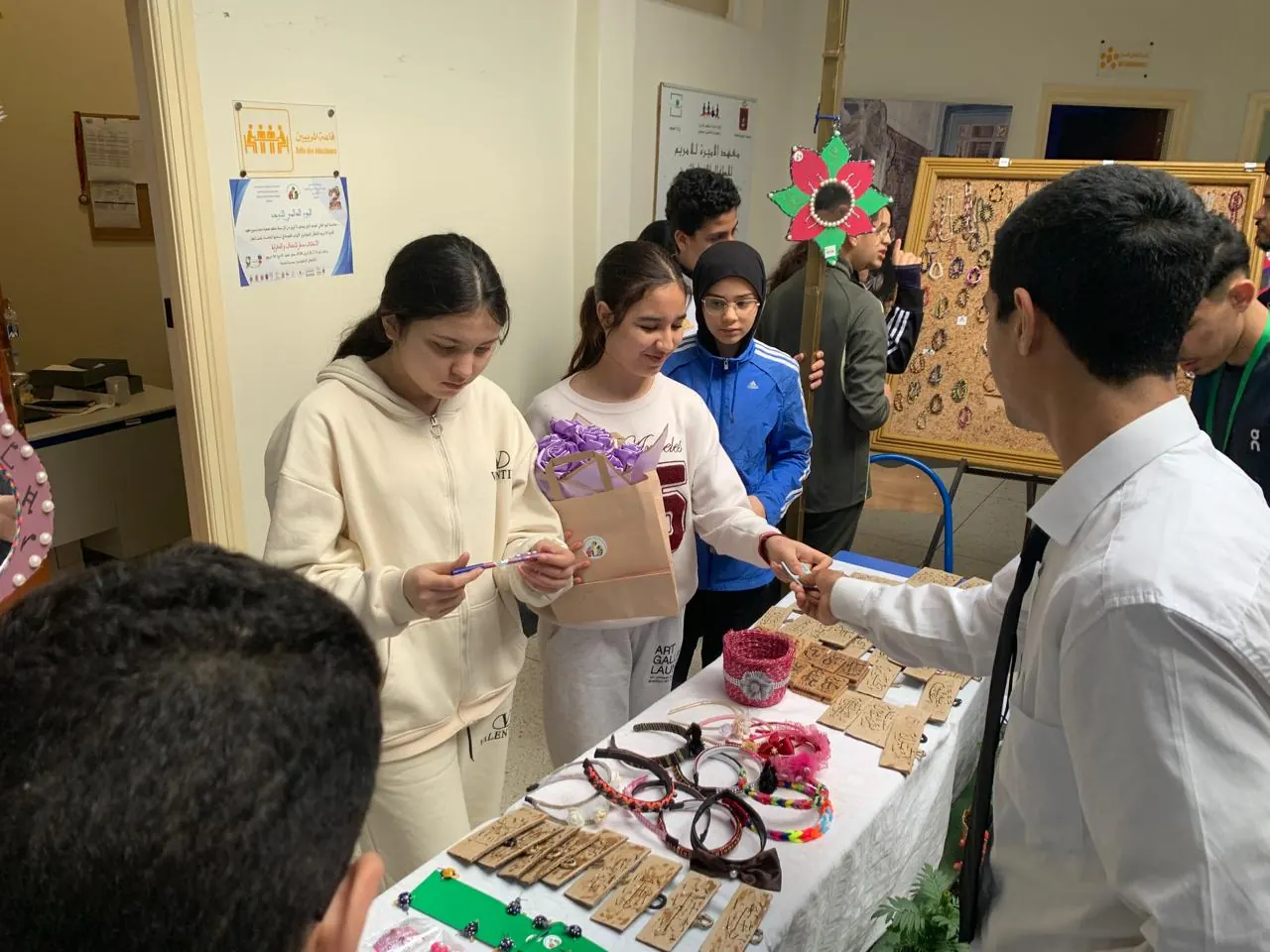 Vie au collège au Groupe Scolaire Les Lumières à Tanger - photo 10